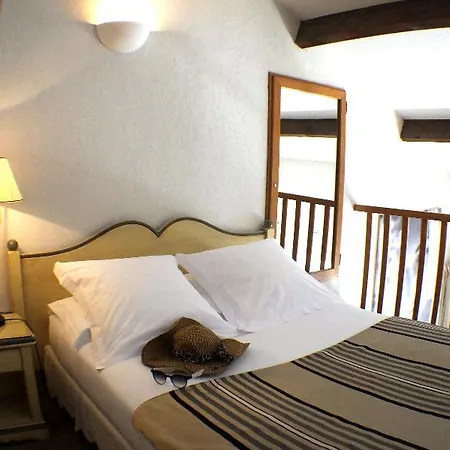 Hotel Le Mariana Calvi (Corsica)