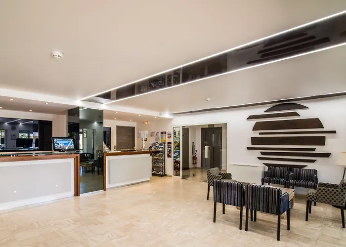 Le Mariana Hotel