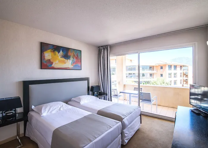 Le Mariana Hotel