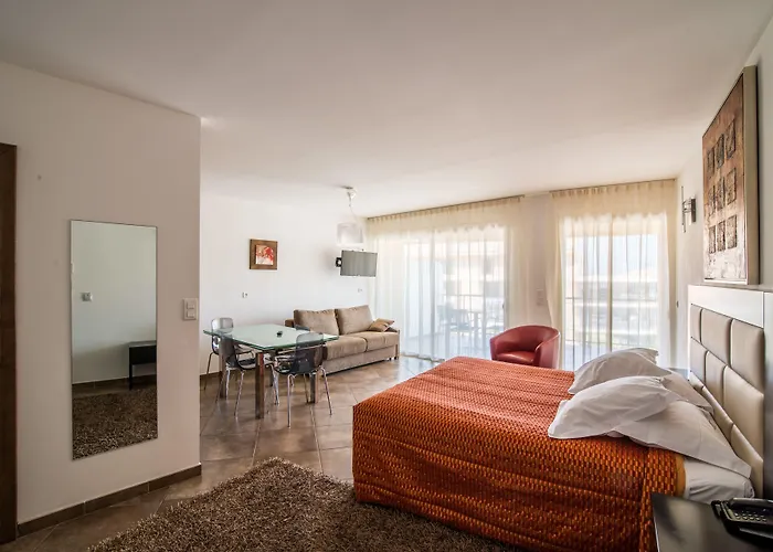 Le Mariana Hotel 3*