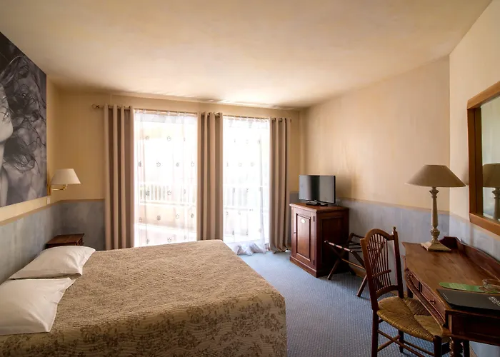Le Mariana Hotel