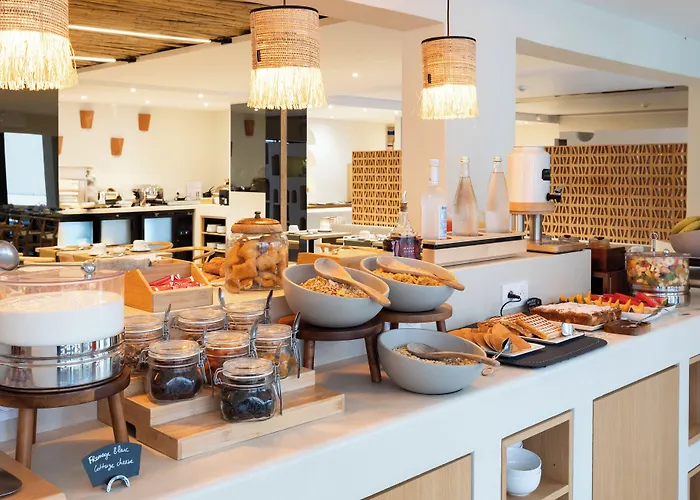 Le Mariana Hotel 3*