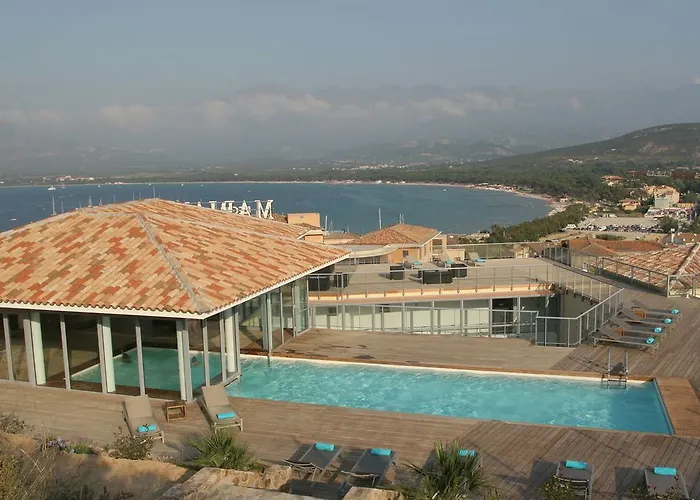 Le Mariana 3*
