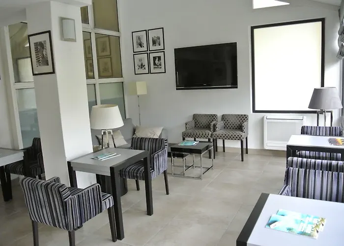 Hotel Le Mariana 3*
