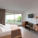 Le Mariana Hotel