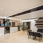 Le Mariana Hotel