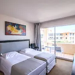 Le Mariana Hotel