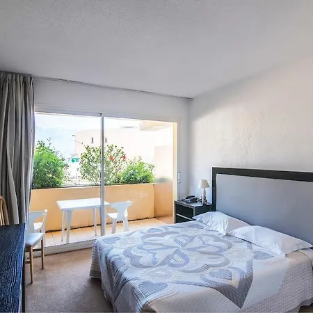 Le Mariana Hotel