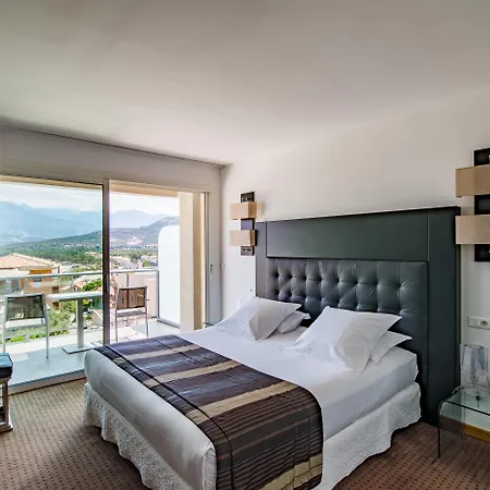 Le Mariana 3*