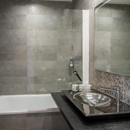 Le Mariana 3*