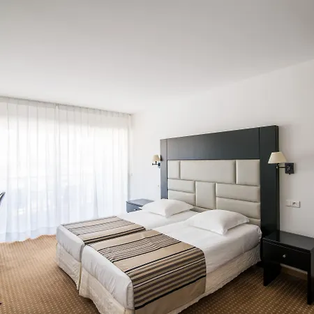 Hotel Le Mariana 3*
