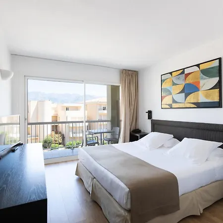 Le Mariana Hotel