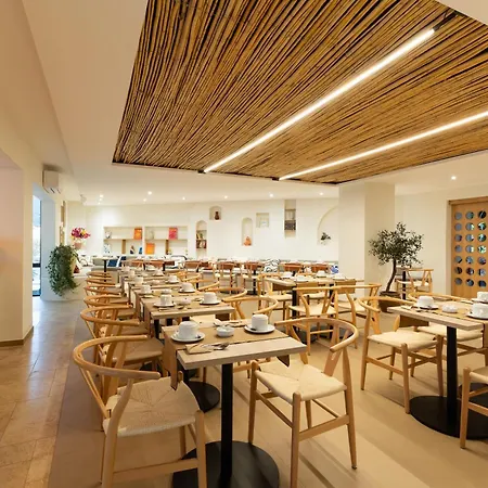 马里亚纳酒店 酒店 卡尔维