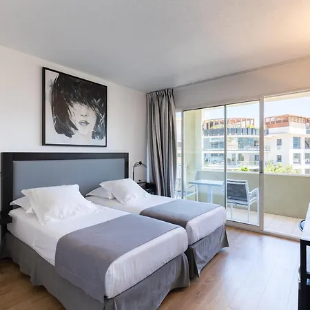 Le Mariana 3*