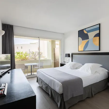 Le Mariana Hotel 3*