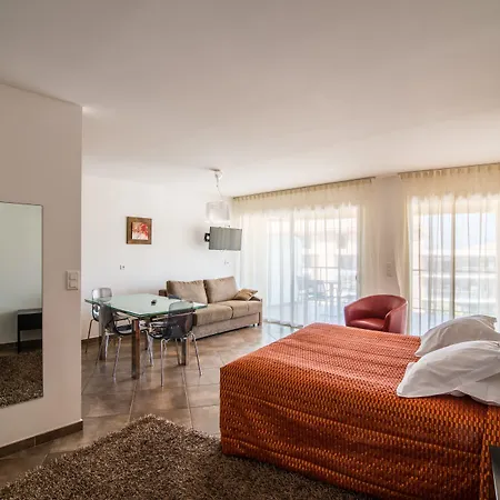 Le Mariana Отель 3*