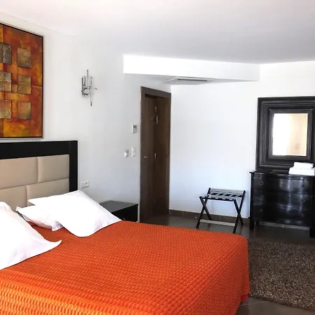 Le Mariana Отель