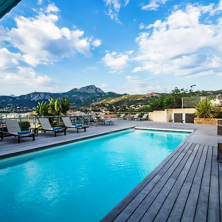 Le Mariana Кальви