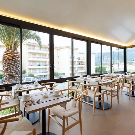 Le Mariana Отель Кальви