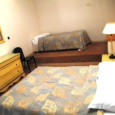 Le Mariana Кальви