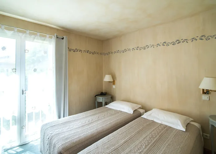 Le Mariana 3* Кальви
